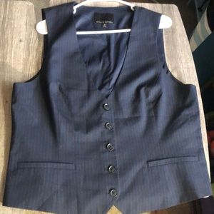Banana Republic navy blue women’s vest size 16